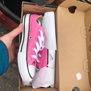 NWT Converse sz 13